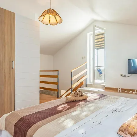 בית נופש 3 Bedroom Lovely In