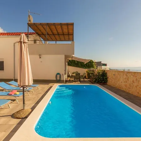 3 Bedroom Lovely In Ferienhaus