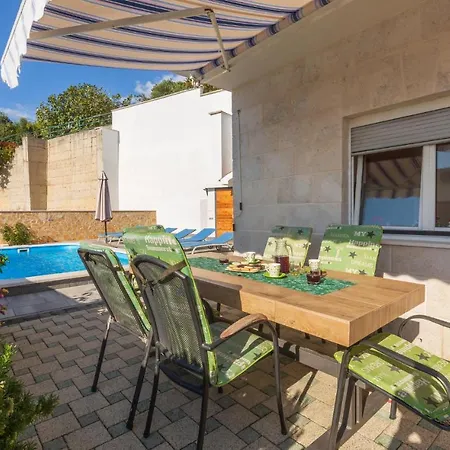 Ferienhaus 3 Bedroom Lovely In *