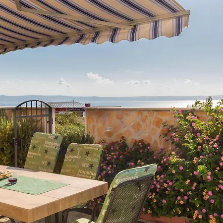 3 Bedroom Lovely In Nyaraló