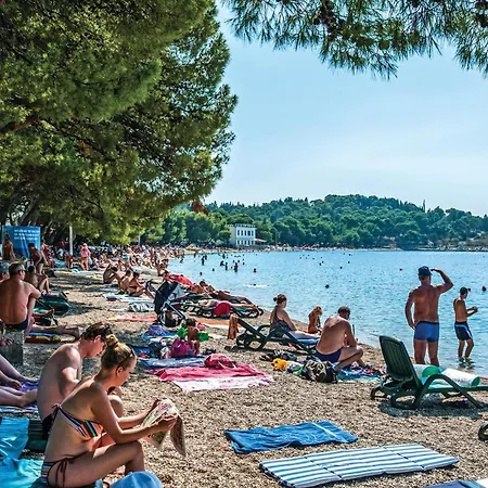 3 Bedroom Lovely In * Makarská